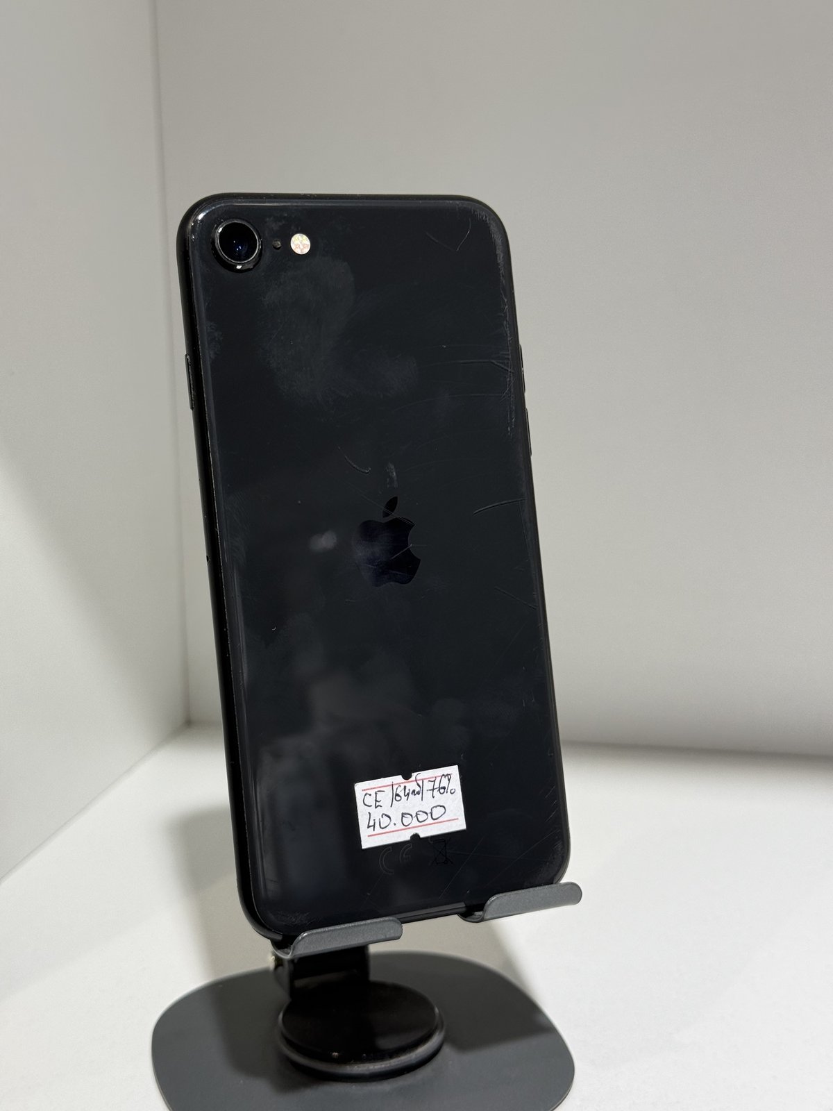 Apple iPhone SE (2020)